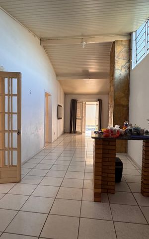 Casa à venda com 80m², 2 quartos e 1 vaga
