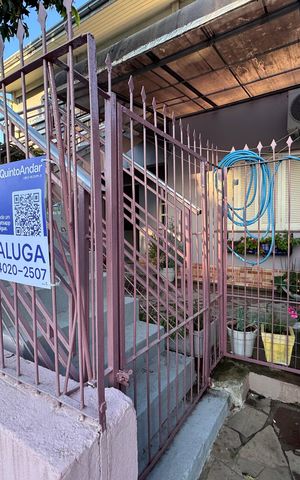 Casa à venda com 80m², 2 quartos e 1 vaga