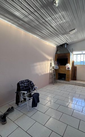 Casa à venda com 80m², 2 quartos e 1 vaga