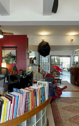 Apartamento à venda com 156m², 1 quarto e 2 vagas Apartamento à venda com 156m², 1 quarto e 2 vagasEscritório