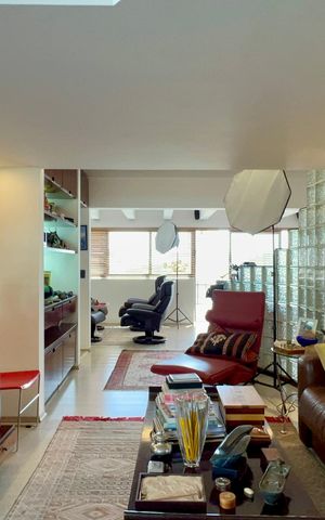 Apartamento à venda com 156m², 1 quarto e 2 vagas Apartamento à venda com 156m², 1 quarto e 2 vagasSala