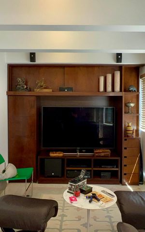 Apartamento à venda com 156m², 1 quarto e 2 vagas Apartamento à venda com 156m², 1 quarto e 2 vagasSala de TV