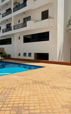 Apartamento à venda com 156m², 1 quarto e 2 vagas Apartamento à venda com 156m², 1 quarto e 2 vagasPiscina