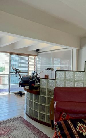 Apartamento à venda com 156m², 1 quarto e 2 vagas Apartamento à venda com 156m², 1 quarto e 2 vagasSala