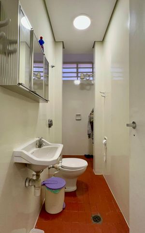 Casa para alugar com 420m², 3 quartos e 8 vagas Casa para alugar com 420m², 3 quartos e 8 vagasBanheiro de serviço