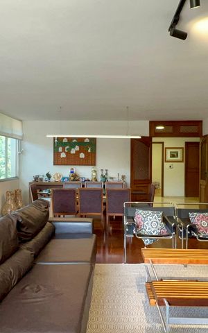 Casa para alugar com 420m², 3 quartos e 8 vagas Casa para alugar com 420m², 3 quartos e 8 vagasSala