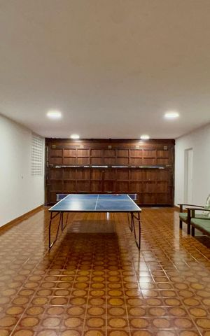 Casa para alugar com 420m², 3 quartos e 8 vagas Casa para alugar com 420m², 3 quartos e 8 vagasGaragem