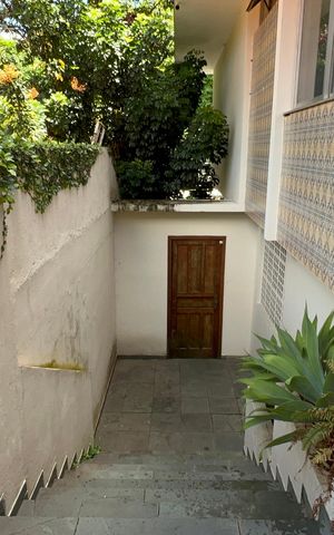 Casa para alugar com 420m², 3 quartos e 8 vagas Casa para alugar com 420m², 3 quartos e 8 vagasEntrada