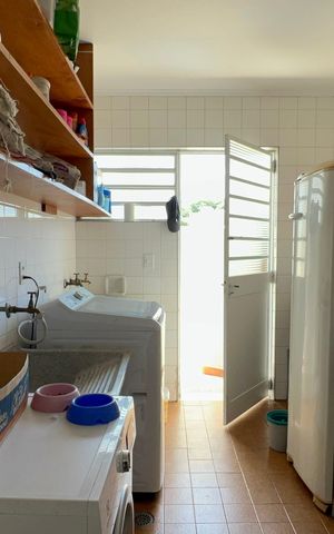 Casa para alugar com 420m², 3 quartos e 8 vagas Casa para alugar com 420m², 3 quartos e 8 vagasÁrea de Serviço
