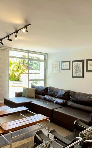 Casa para alugar com 420m², 3 quartos e 8 vagas Casa para alugar com 420m², 3 quartos e 8 vagasSala