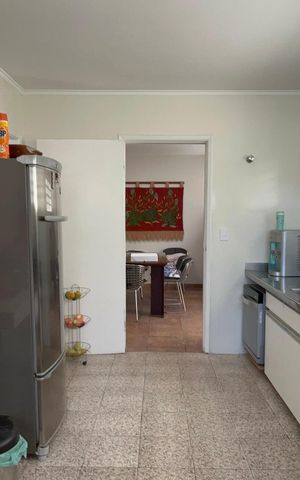 Casa para alugar com 420m², 3 quartos e 8 vagas Casa para alugar com 420m², 3 quartos e 8 vagasCozinha