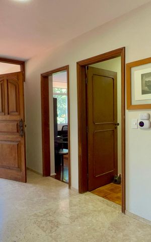 Casa para alugar com 420m², 3 quartos e 8 vagas Casa para alugar com 420m², 3 quartos e 8 vagasHall de entrada