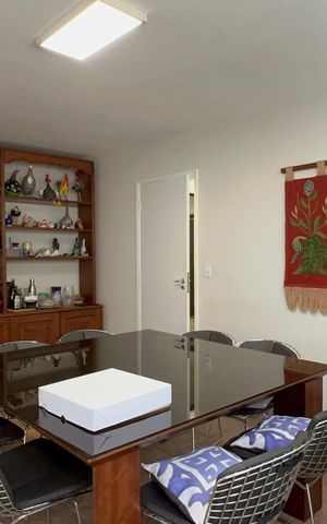 Casa para alugar com 420m², 3 quartos e 8 vagas Casa para alugar com 420m², 3 quartos e 8 vagasCopa