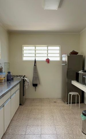 Casa para alugar com 420m², 3 quartos e 8 vagas Casa para alugar com 420m², 3 quartos e 8 vagasCozinha