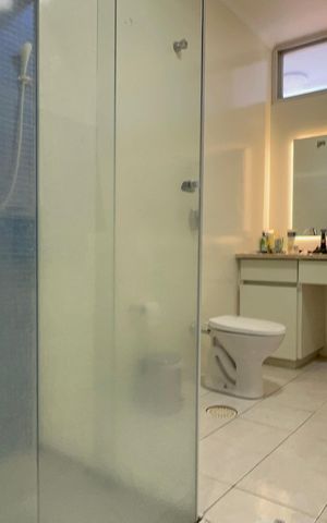 Casa para alugar com 420m², 3 quartos e 8 vagas Casa para alugar com 420m², 3 quartos e 8 vagasBanheiro