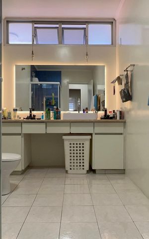 Casa para alugar com 420m², 3 quartos e 8 vagas Casa para alugar com 420m², 3 quartos e 8 vagasBanheiro
