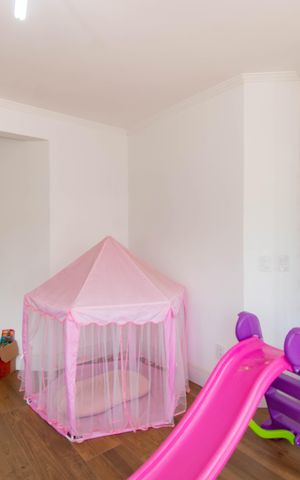 Casa à venda com 274m², 4 quartos e 3 vagas