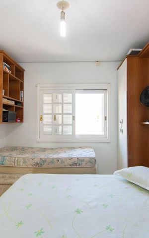 Casa à venda com 274m², 4 quartos e 3 vagas