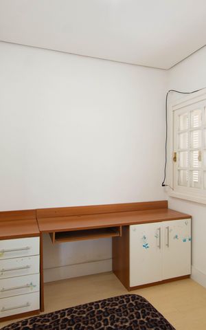Casa à venda com 274m², 4 quartos e 3 vagas