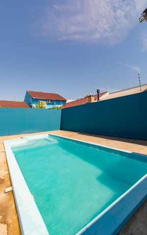Casa à venda com 274m², 4 quartos e 3 vagas