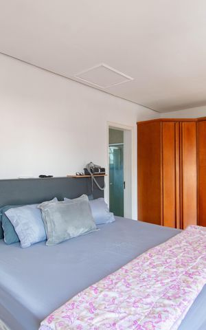 Casa à venda com 274m², 4 quartos e 3 vagas