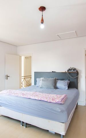 Casa à venda com 274m², 4 quartos e 3 vagas