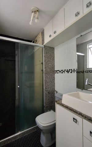 Apartamento à venda com 70m², 2 quartos e 1 vagaBanheiro Social