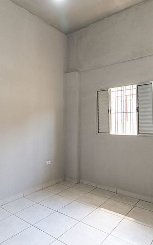 Casa à venda com 45m², 2 quartos e sem vaga Casa à venda com 45m², 2 quartos e sem vagaQuarto 1