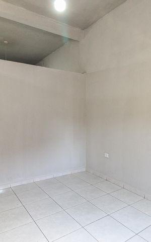 Casa à venda com 45m², 2 quartos e sem vaga Casa à venda com 45m², 2 quartos e sem vagaQuarto 1