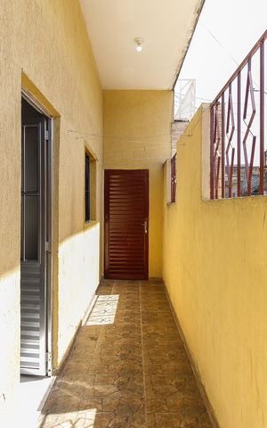 Casa à venda com 45m², 2 quartos e sem vaga Casa à venda com 45m², 2 quartos e sem vagaÁrea Externa