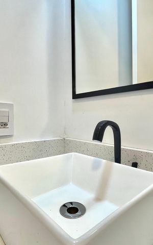Studio para alugar com 26m², 1 quarto e sem vaga Studio para alugar com 26m², 1 quarto e sem vagaBanheiro