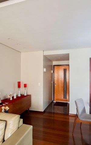Apartamento à venda com 116m², 3 quartos e 2 vagas Apartamento à venda com 116m², 3 quartos e 2 vagasSala