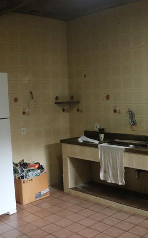 Casa para alugar com 381m², 2 quartos e 2 vagasCozinha