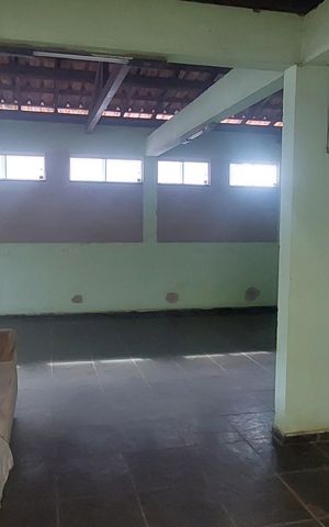 Casa à venda com 200m², 3 quartos e 2 vagas
