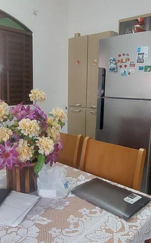 Casa à venda com 200m², 3 quartos e 2 vagas