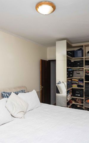 Casa à venda com 178m², 4 quartos e 3 vagasQuarto Suíte