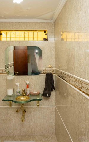 Casa à venda com 178m², 4 quartos e 3 vagasLavabo
