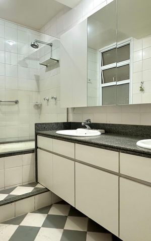 Apartamento à venda com 179m², 4 quartos e 1 vaga
