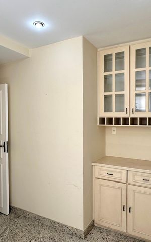Apartamento à venda com 179m², 4 quartos e 1 vaga