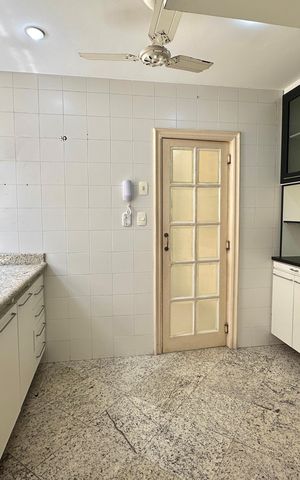 Apartamento à venda com 179m², 4 quartos e 1 vaga