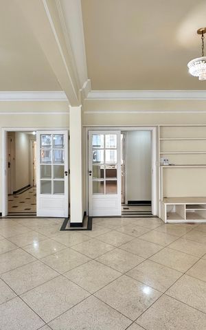 Apartamento à venda com 179m², 4 quartos e 1 vaga