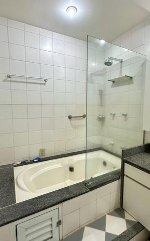 Apartamento à venda com 179m², 4 quartos e 1 vaga