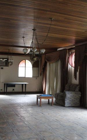 Casa à venda com 540m², 6 quartos e 5 vagasSala 2