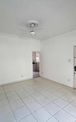 Casa à venda com 100m², 3 quartos e sem vagaSala