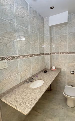 Casa à venda com 100m², 3 quartos e sem vagaBanheiro