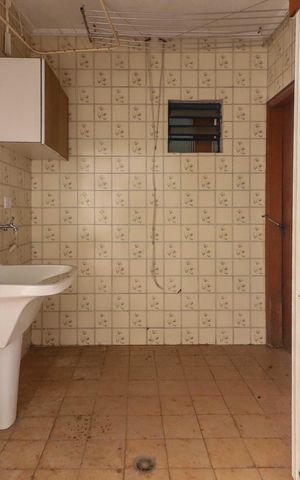 Casa à venda com 149m², 3 quartos e 2 vagas Casa à venda com 149m², 3 quartos e 2 vagasLavanderia