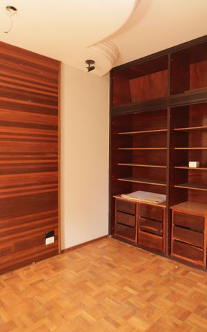 Apartamento à venda com 130m², 2 quartos e 1 vagaQuarto