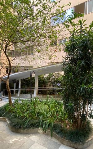 Apartamento para alugar com 250m², 3 quartos e 2 vagas