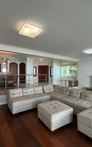 Casa de condomínio para alugar com 915m², 5 quartos e 4 vagas Casa de condomínio para alugar com 915m², 5 quartos e 4 vagasSala