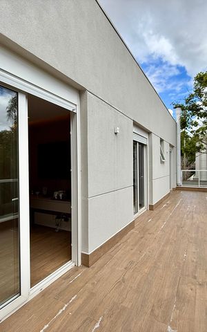 Casa de condomínio à venda com 600m², 3 quartos e 5 vagas Casa de condomínio à venda com 600m², 3 quartos e 5 vagasVaranda Suíte 1 e 2